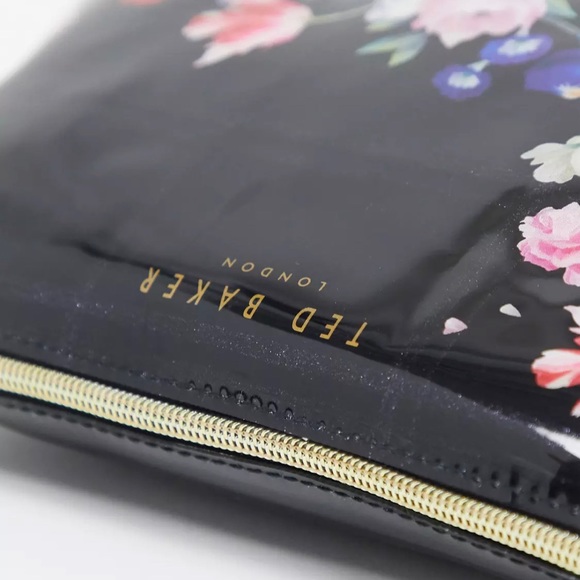 NWT Ted Baker Emiy sandalwood floral toiletry bag in black - Picture 7 of 12